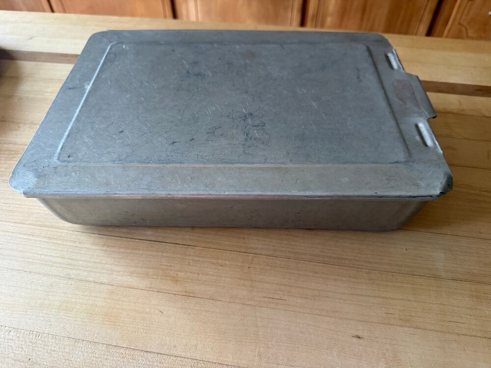 Vintage Mirro Aluminum Covered Cake Pan 12 x 9 x 2 5/8